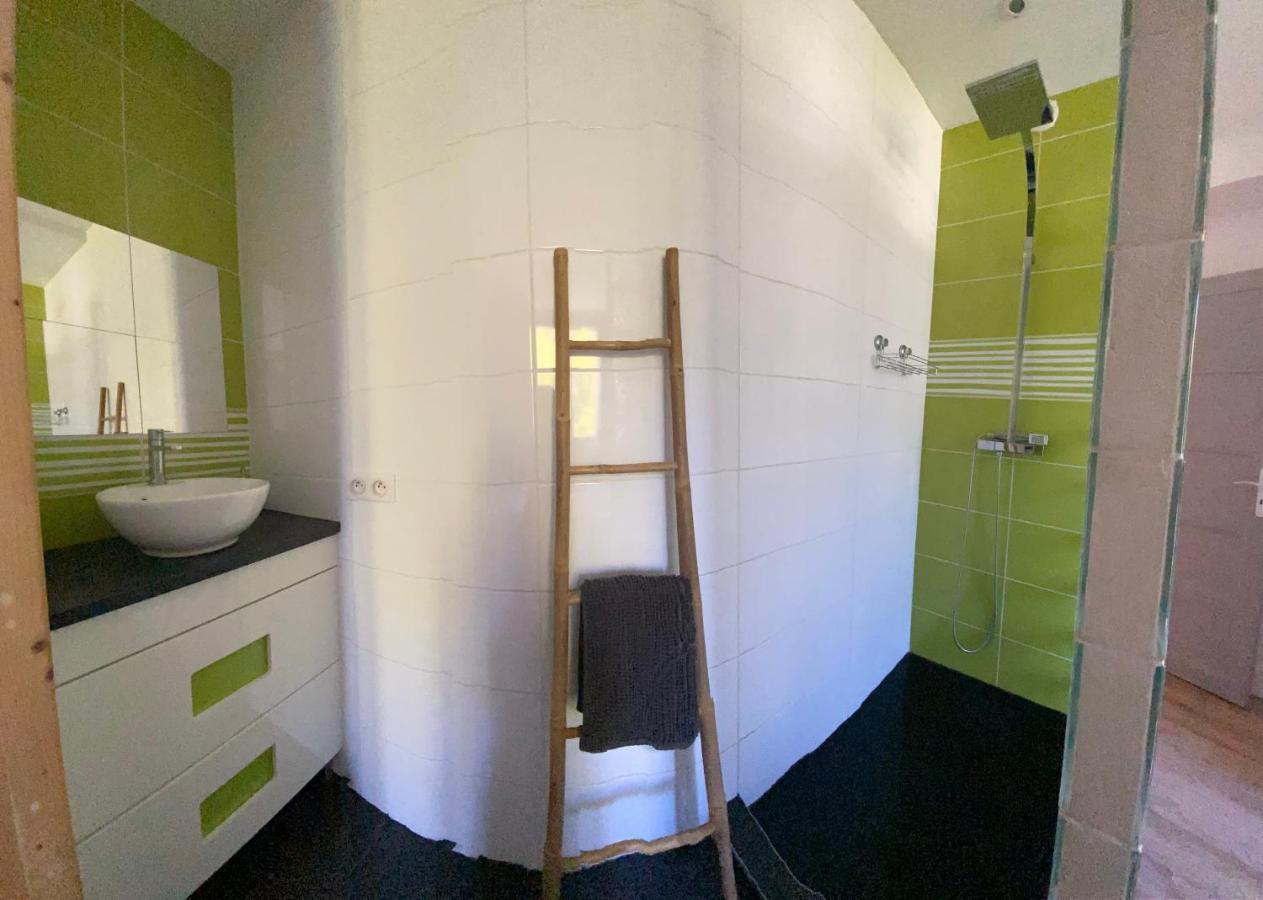 Apartment Spacieux Centre Aix Les Bains *