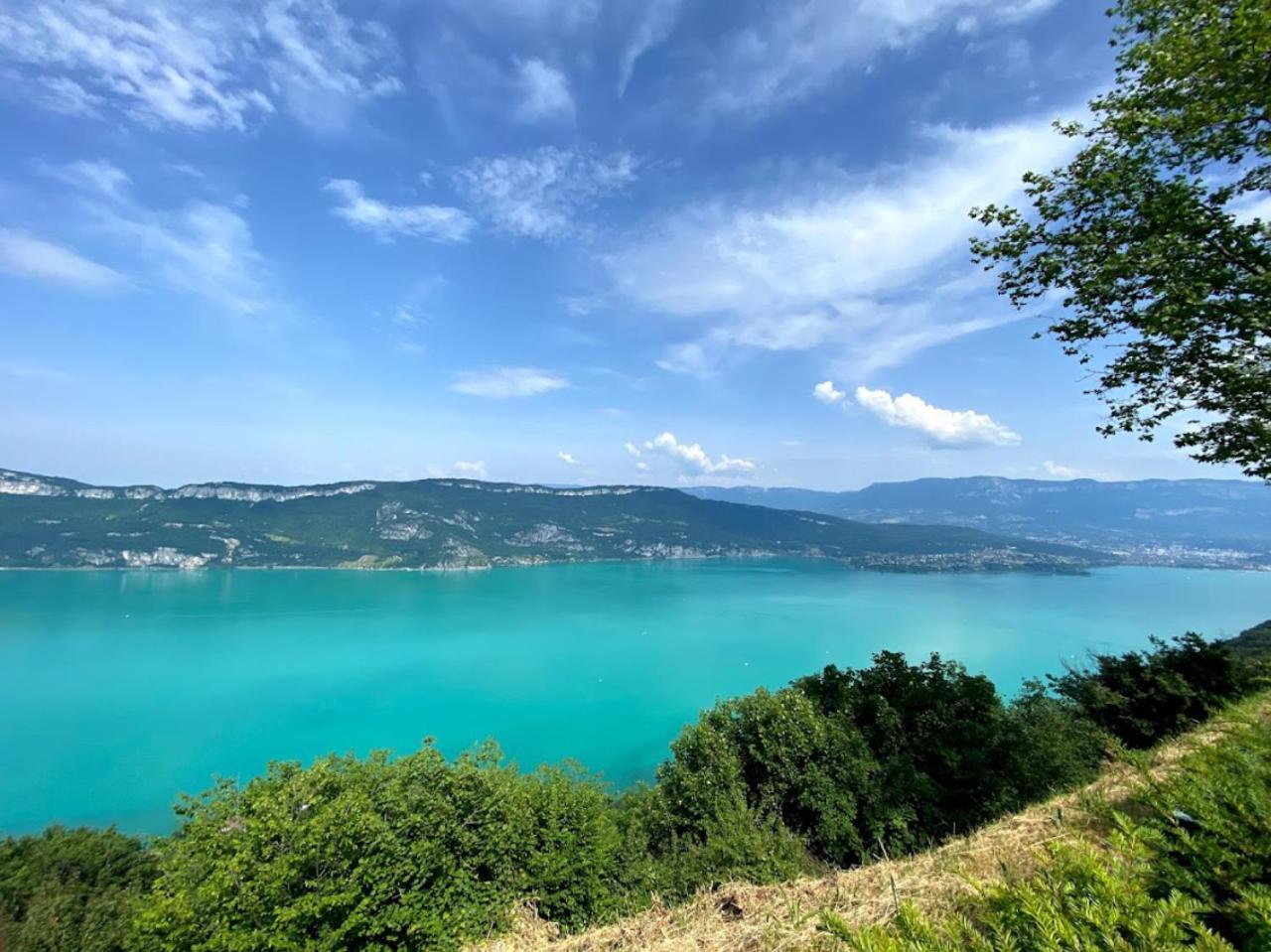 Apartment Spacieux Centre Aix Les Bains *